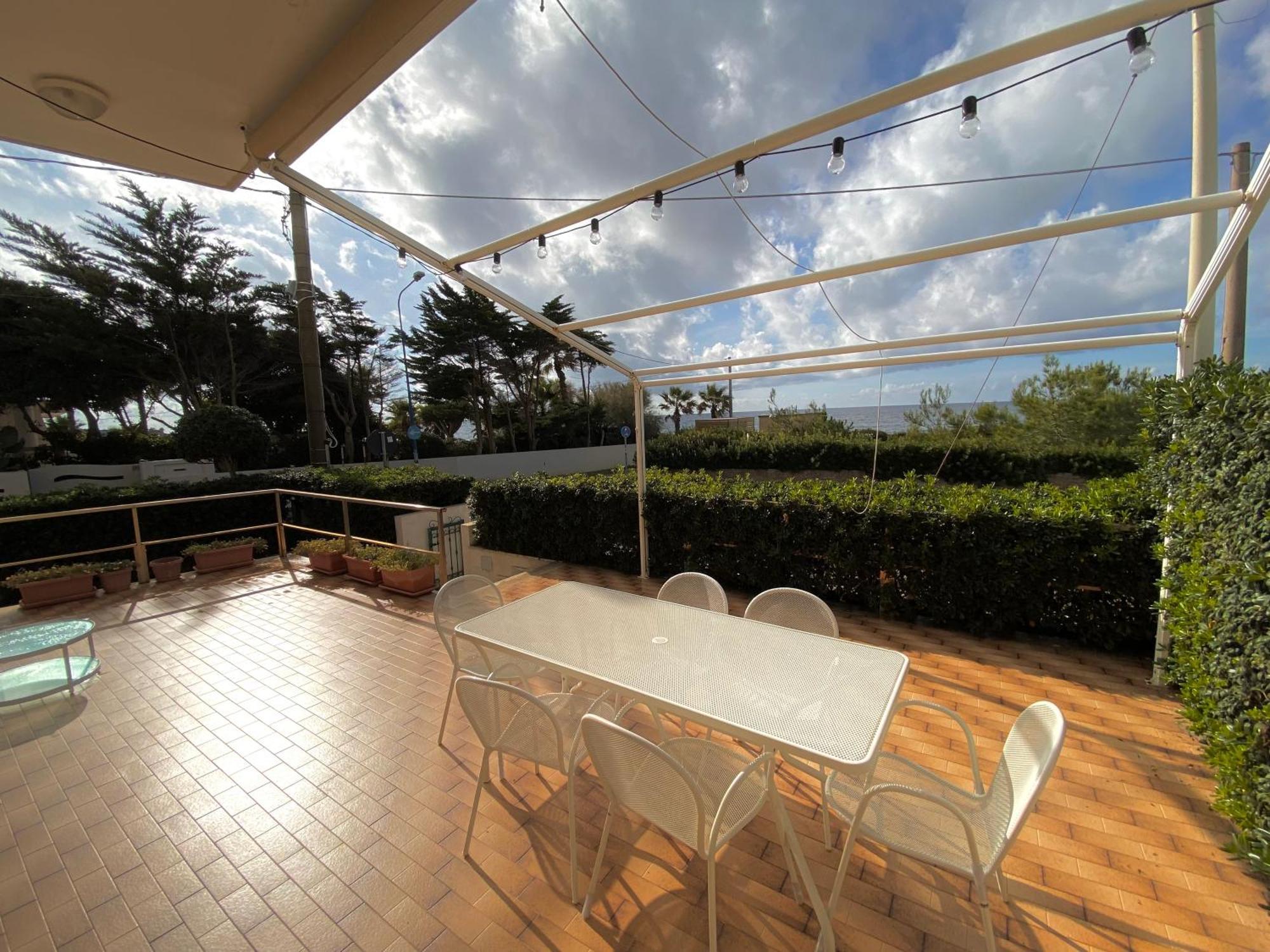 Villetta Frontemare Torre Suda Salento ภายนอก รูปภาพ